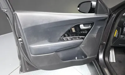 Kia Niro 2020, 71782 км, за 19900000 KRW - фото 24