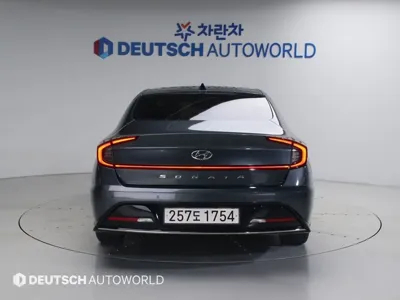 Hyundai Sonata 2022, 58167 км, за 25990000 KRW