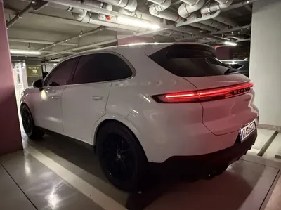 Porsche Cayenne 2024, 28000 км, за 74470000 KRW