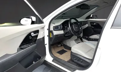 Kia Niro 2019, 136110 км, за 99990000 KRW - фото 10