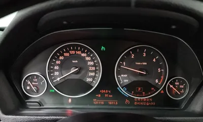 BMW 3-Series 2017, 131115 км, за 12500000 KRW - фото 8