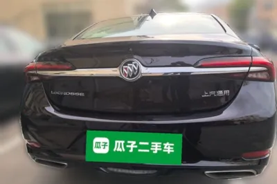 Buick LaCrosse 2020, 105100 км, за 98153.67 CNY