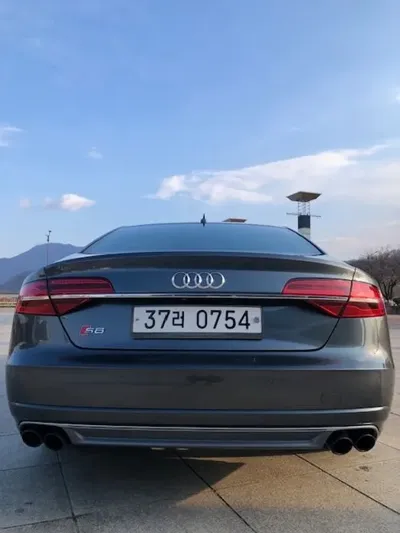 Audi S8 2016, 171000 км, за 30000000 KRW
