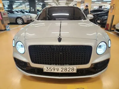 Bentley Flying Spur · 2021 год