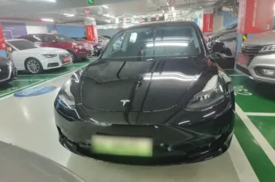 Tesla Model 3 2021, 123400 км, за 126401.64 CNY