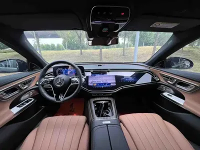Mercedes-Benz E-Class 2025, 25000 км, за 299800 CNY