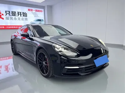 Porsche Panamera 2019, 88000 км, за 282800 CNY