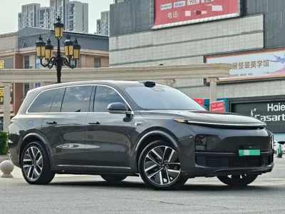 Li Auto Li L9 2023, 32000 км, за 256000 CNY