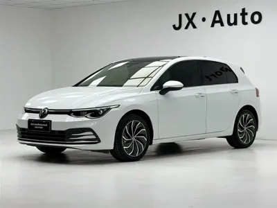 Volkswagen Golf · 2022 год
