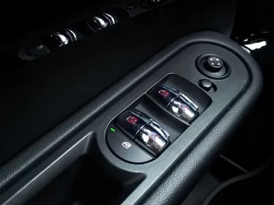 MINI Mini Countryman 2019, 99000 км, за 68800 CNY - фото 11