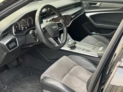 Audi A6L 2020, 100000 км, за 172000 CNY