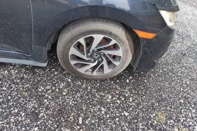 Honda Civic 2016, 87200 км, за 43554.59 CNY - фото 8