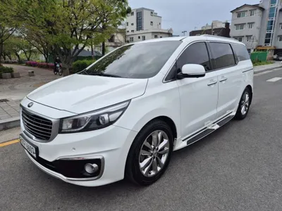 Kia Canival 2017, 261591 км, за 8300000 KRW