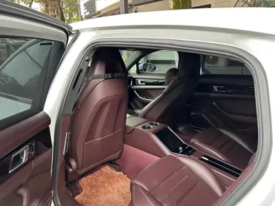 Porsche Panamera 2018, 97000 км, за 398800 CNY - фото 7
