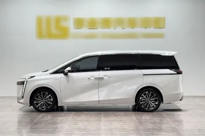 GAC Trumpchi E8 New Energy 2024, 36400 км, за 166884.9 CNY - фото 14