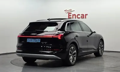 Audi e-tron 2022, 135064 км, за 44200000 KRW