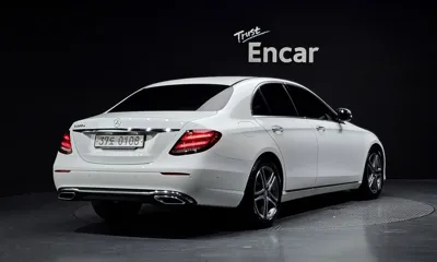 Mercedes-Benz E-Class 2017, 62027 км, за 22900000 KRW - фото 2