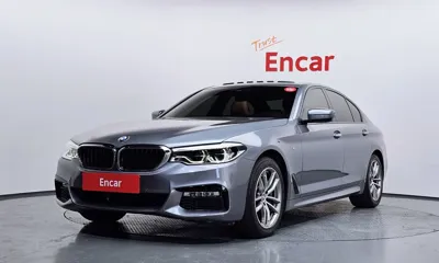 BMW 5-Series · 2017 год