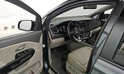Kia Canival 2016, 146495 км, за 9500000 KRW - фото 9
