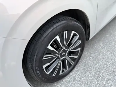 Wuling 星光730新能源 2025, 4000 км, за 96800 CNY - фото 27
