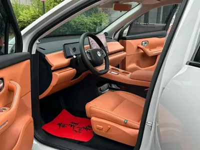Leapmotor Leapmotor C10 2025, 18000 км, за 115000 CNY