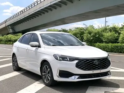 Ford Escort 2021, 10000 км, за 37800 CNY - фото 3