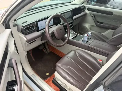 Leapmotor Leapmotor C11 2022, 65000 км, за 75800 CNY