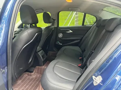 BMW 1 Series 2021, 40000 км, за 60800 CNY - фото 11