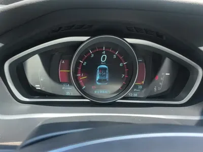 Volvo V40 2015, 111000 км, за 29000 CNY - фото 14