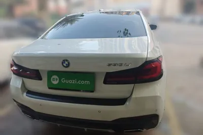 BMW 5 Series 2021, 73000 км, за 223598.81 CNY