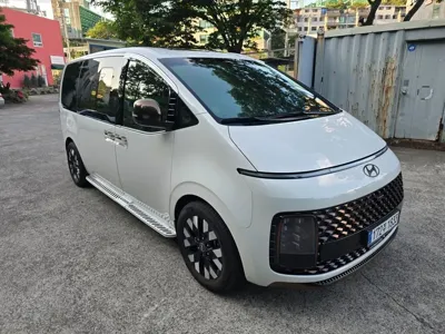 Hyundai Staria · 2025 год