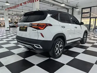Kia KX3 2022, 37000 км, за 95800 CNY