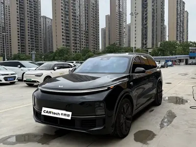 Li Auto Li L9 2024, 26000 км, за 269800 CNY