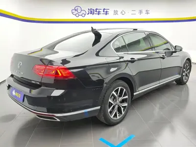 Volkswagen Magotan 2022, 84900 км, за 93200 CNY