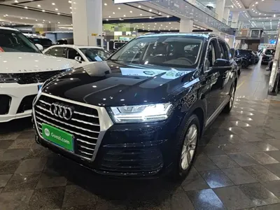 Audi Q7 · 2019 год