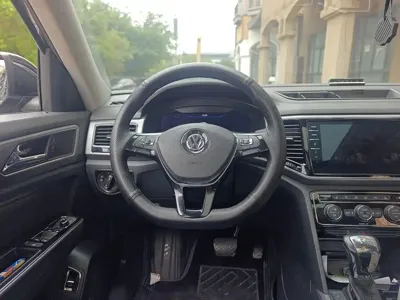 Volkswagen Teramont 2017, 149200 км, за 88600 CNY