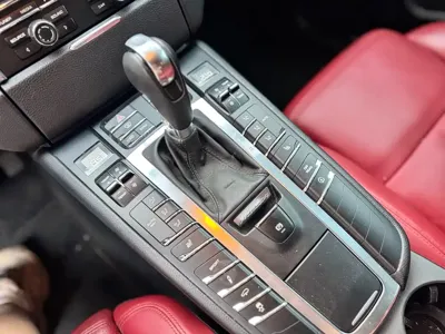 Porsche Macan 2015, 100000 км, за 98800 CNY - фото 10