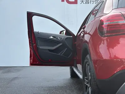Mercedes-Benz GLA 2018, 74000 км, за 55800 CNY - фото 18