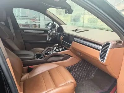Porsche Cayenne Hybrid 2023, 57000 км, за 438000 CNY - фото 13