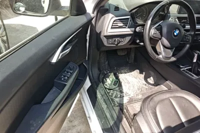 BMW 1 Series 2017, 90500 км, за 56308.9 CNY - фото 6