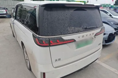 Voyah Dream 2022, 94200 км, за 189694.75 CNY