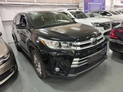 Toyota Highlander 2019, 83400 км, за 125100 CNY