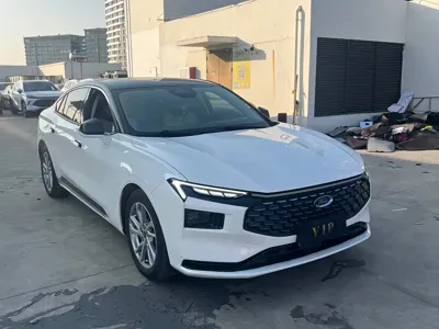 Ford Mondeo 2022, 28600 км, за 88800 CNY