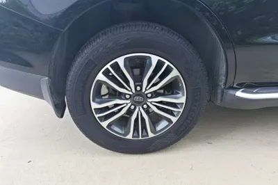 Geely Auto Vision X6 2016, 83900 км, за 32779.81 CNY - фото 11
