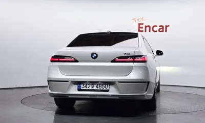 BMW 7-Series 2023, 64229 км, за 104000000 KRW - фото 4