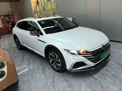 Volkswagen CC 2021, 83699 км, за 104300 CNY