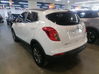Buick Encore 2016, 99100 км, за 42789.61 CNY - фото 4
