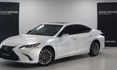 Lexus ES · 2025 год