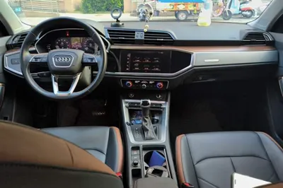 Audi Q3 2021, 53600 км, за 111724.63 CNY