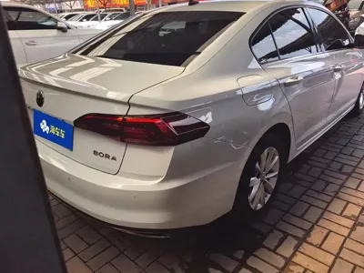 Volkswagen Bora 2021, 120900 км, за 49700 CNY